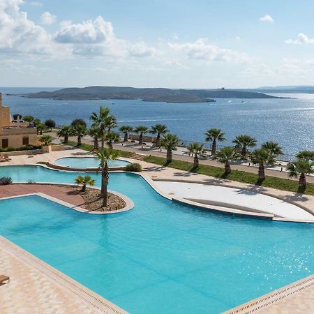 Getawaynpetto Private Duplex Maisonette With Jacuzzi Hot Tub Mgarr Exterior foto