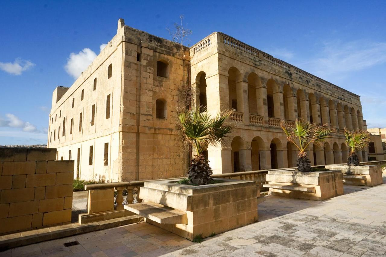 Getawaynpetto Private Duplex Maisonette With Jacuzzi Hot Tub Mgarr Exterior foto