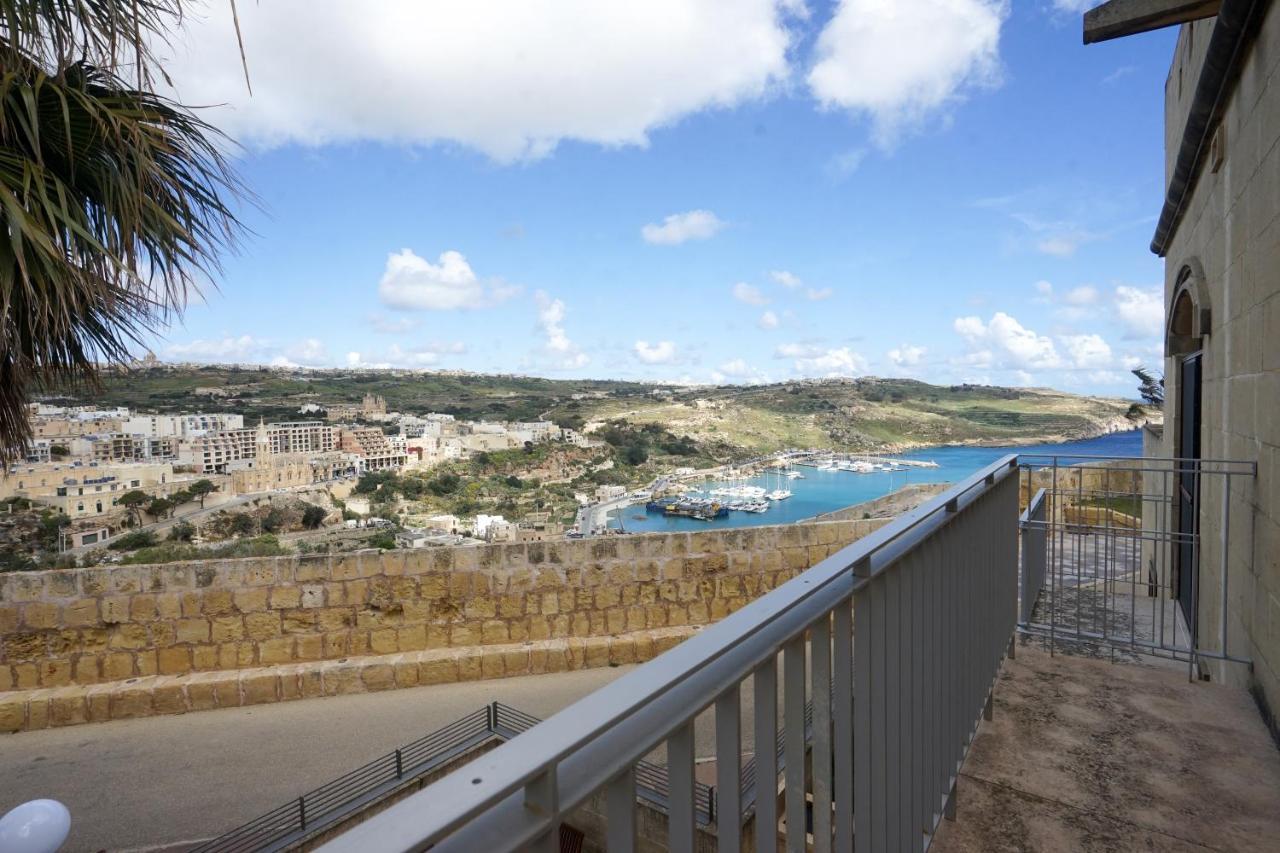 Getawaynpetto Private Duplex Maisonette With Jacuzzi Hot Tub Mgarr Exterior foto