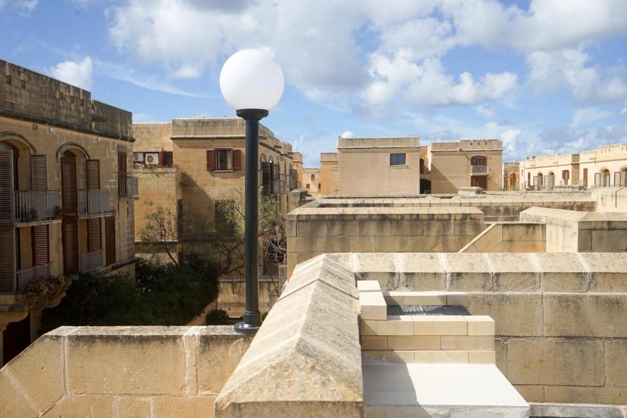 Getawaynpetto Private Duplex Maisonette With Jacuzzi Hot Tub Mgarr Exterior foto